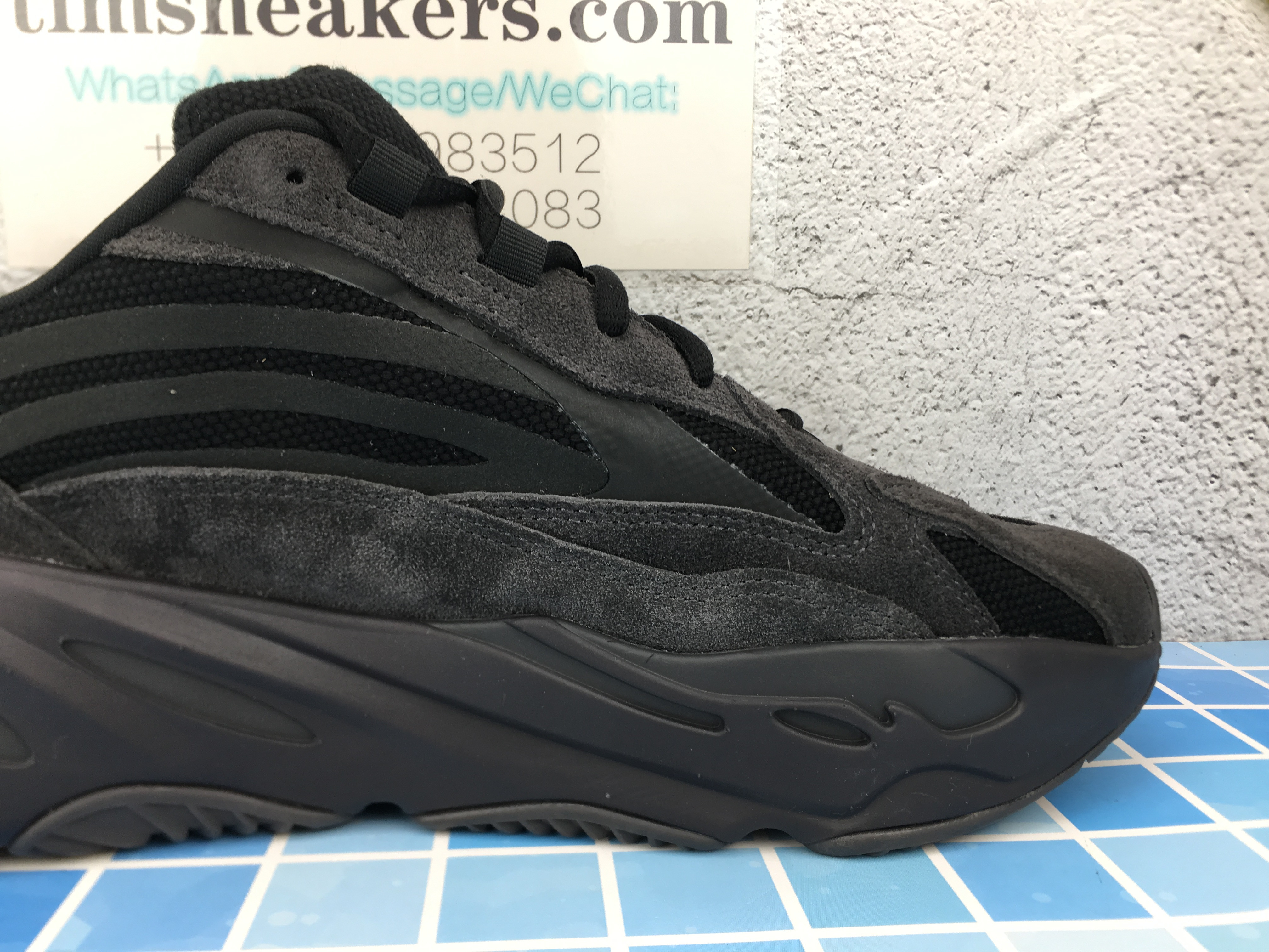 Yeezy Boost 700 V2 Vanta FU6684